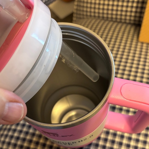 Stanley Pink Quencher 40oz H2.0 Tumbler - Picture 5 of 5